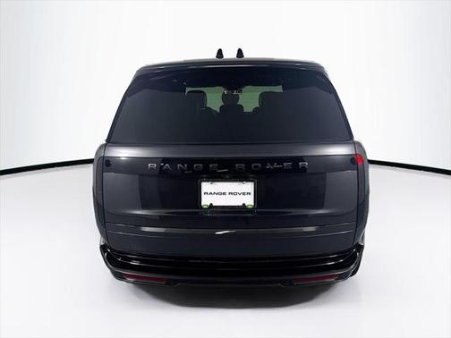2025 Land Rover Range Rover P530 SE 7 Seat