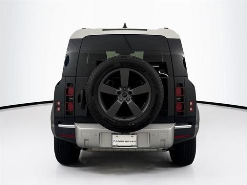 2025 Land Rover Defender 90 P300 S