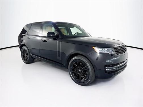 2025 Land Rover Range Rover P530 SE