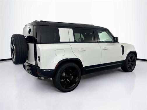 2026 Land Rover Defender P400 X-Dynamic SE