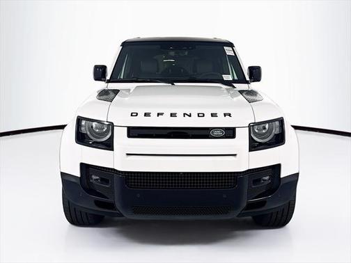 2025 Land Rover Defender 110 P400 X-Dynamic SE