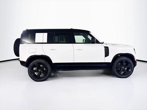 2025 Land Rover Defender 110 P400 X-Dynamic SE
