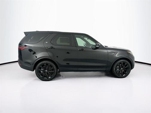 2026 Land Rover Discovery S