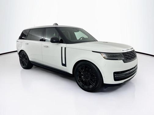 2026 Land Rover Range Rover P400 SE 7 Seat