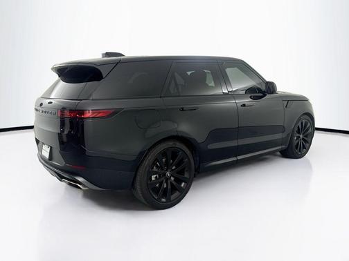 Santorini Black Metallic 2025 Land Rover Range Rover Sport SE