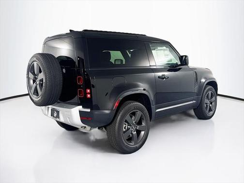 2025 Land Rover Defender 90 P300 S