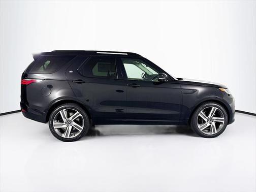 2025 Land Rover Discovery P360 Metropolitan Edition