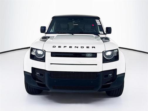 2025 Land Rover Defender 110 P500 X-Dynamic SE