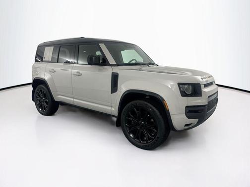 Borasco Grey Metallic 2026 Land Rover Defender P635 OCTA