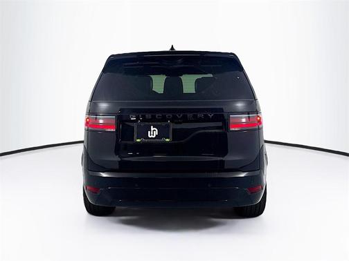 2025 Land Rover Discovery P360 Dynamic SE