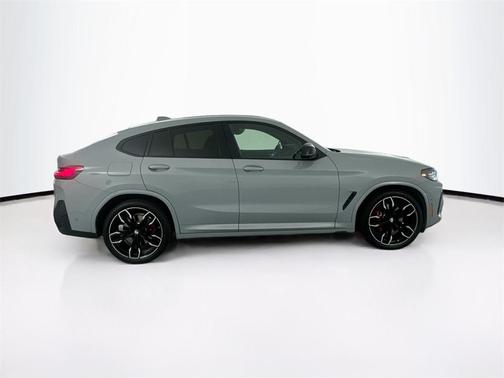2022 BMW X4 M40i