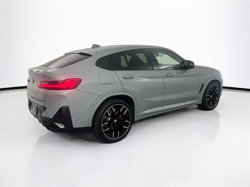2022 BMW X4 M40i