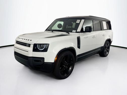 Fuji White 2026 Land Rover Defender P400 X-Dynamic SE