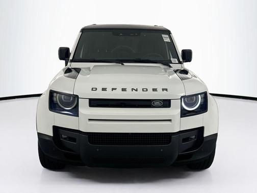 Fuji White 2026 Land Rover Defender P400 X-Dynamic SE