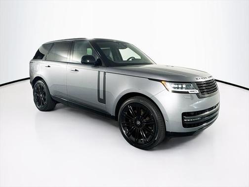 2025 Land Rover Range Rover P530 SE