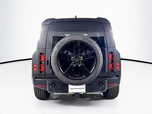2025 Land Rover Defender 110 P400 X-Dynamic SE