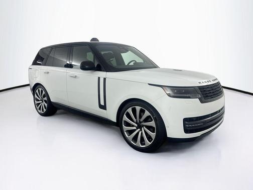 2026 Land Rover Range Rover P530 SE