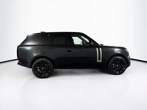 2025 Land Rover Range Rover P400 SE