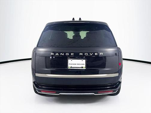 2025 Land Rover Range Rover P400 SE