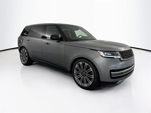 2025 Land Rover Range Rover P400 SE 7 Seat