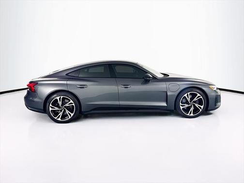 2023 Audi e-tron GT Prestige quattro