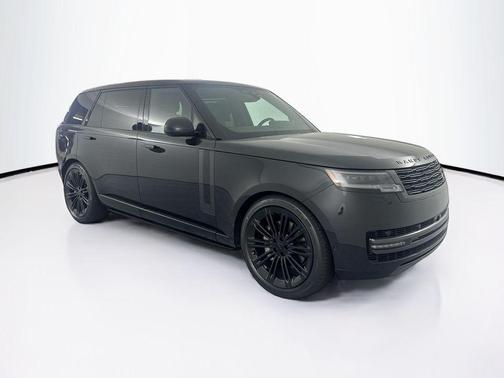 Santorini Black Metallic 2026 Land Rover Range Rover P400 SE 7 Seat