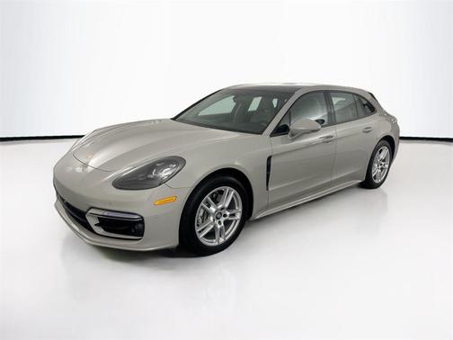 2023 Porsche Panamera 4