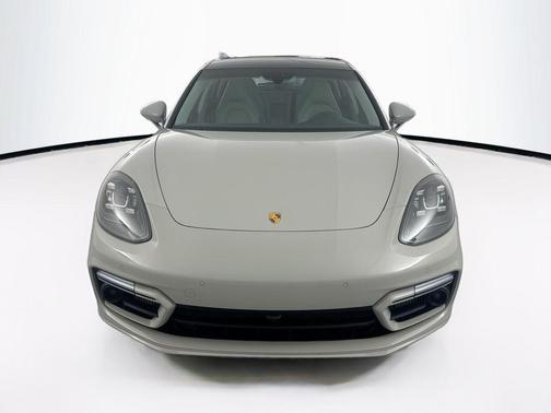 2023 Porsche Panamera 4