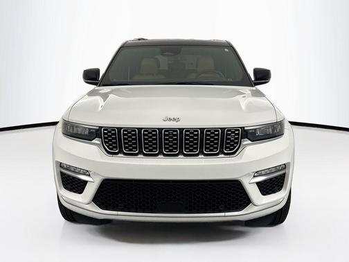 2023 Jeep Grand Cherokee Summit