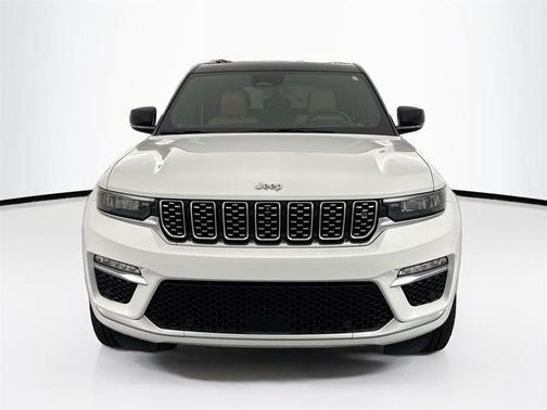 2023 Jeep Grand Cherokee Summit