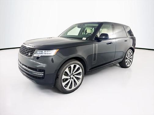 2025 Land Rover Range Rover P530 SE