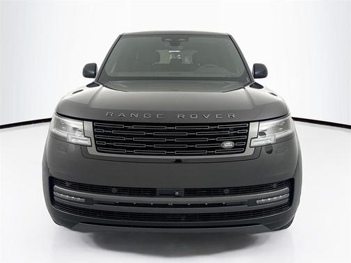 2025 Land Rover Range Rover P400 SE