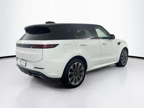 2024 Land Rover Range Rover Sport SE
