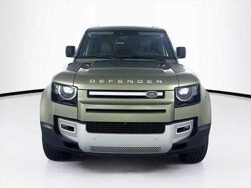 2023 Land Rover Defender 110 SE