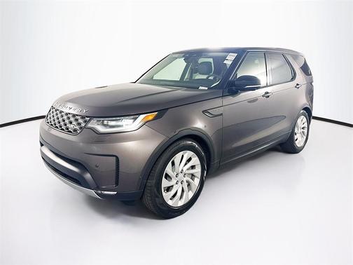 2025 Land Rover Discovery P300 S