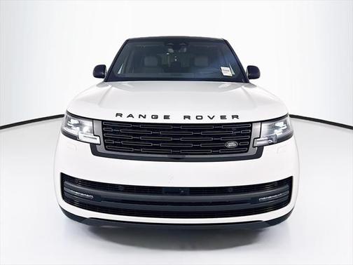 2025 Land Rover Range Rover P530 SE 7 Seat