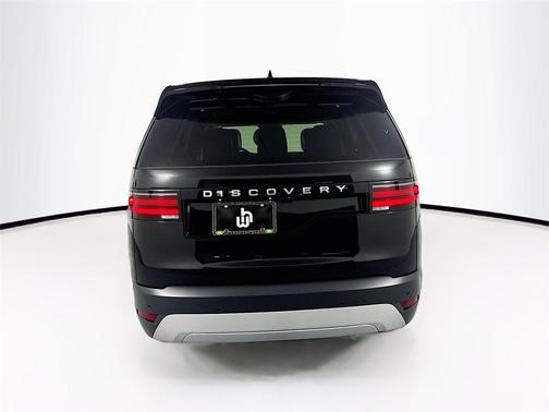 2024 Land Rover Discovery P300 S