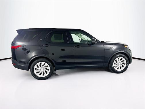 2024 Land Rover Discovery P300 S