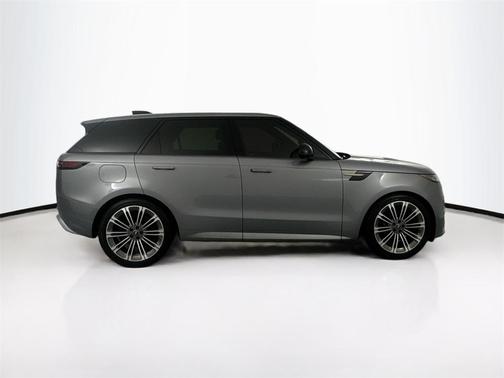 2024 Land Rover Range Rover Sport SE