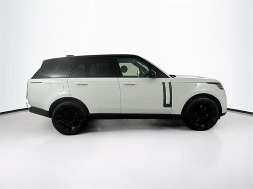 2026 Land Rover Range Rover P400 SE