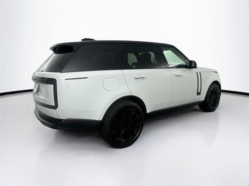 2026 Land Rover Range Rover P400 SE
