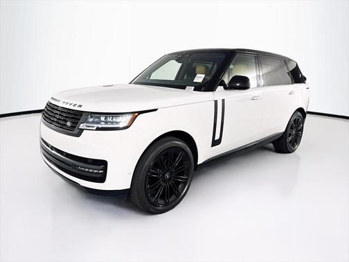 2025 Land Rover Range Rover P400 SE 7 Seat