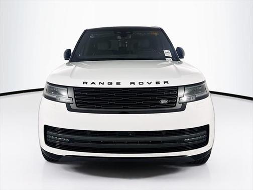 2025 Land Rover Range Rover P550e SE