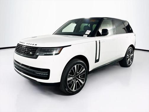 2025 Land Rover Range Rover P550e SE