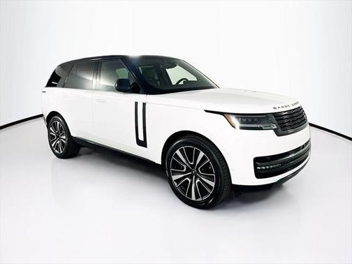 2025 Land Rover Range Rover P550e SE
