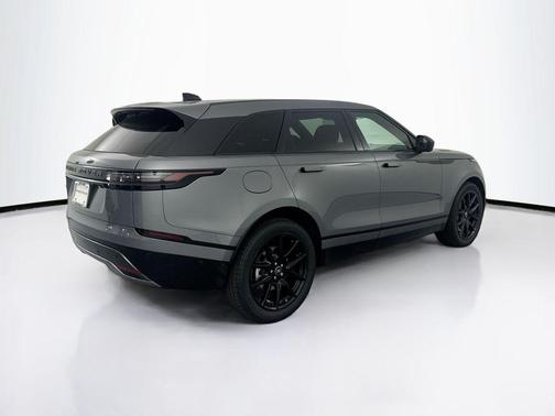 2026 Land Rover Range Rover Velar P250 SE R-Dynamic