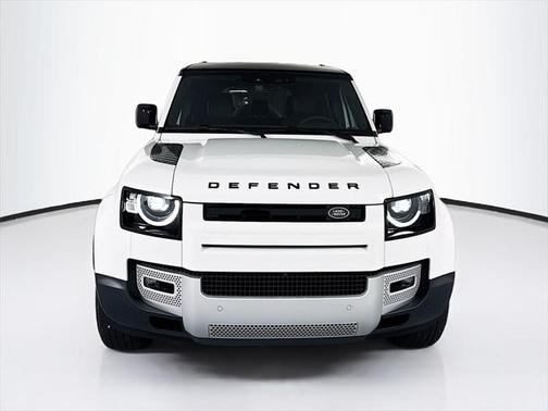 2025 Land Rover Defender 110 P400 S