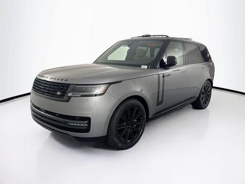 Eiger Grey Metallic 2026 Land Rover Range Rover P550e SE