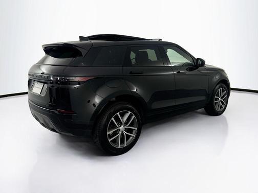 Santorini Black Metallic 2026 Land Rover Range Rover Evoque S