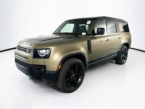 2025 Land Rover Defender 130 P400 X-Dynamic SE